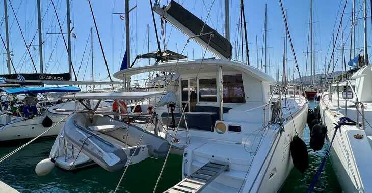 Rent a catamaran in Rhodes Marina - Lagoon 400 S2