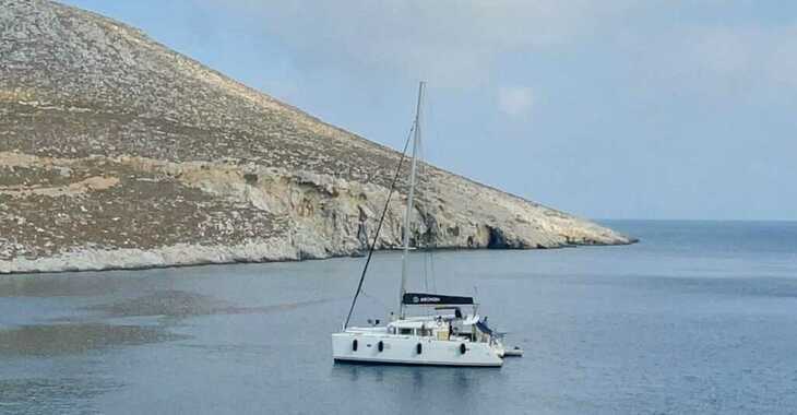 Rent a catamaran in Rhodes Marina - Lagoon 400 S2