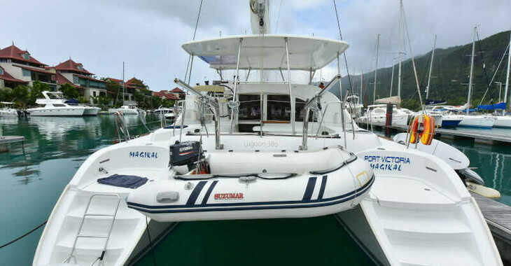 Chartern Sie katamaran in Port of Mahe - Lagoon 380