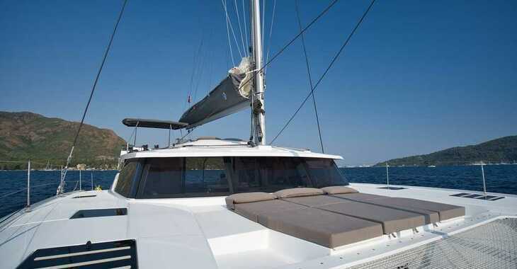 Rent a catamaran in Marmaris Yacht Marina - Saona 47