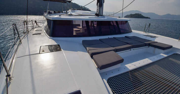 Rent a catamaran in Marmaris Yacht Marina - Astréa 42