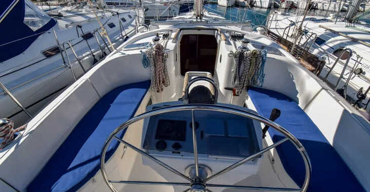 Rent a sailboat in Marmaris Yacht Marina - Oceanis 411
