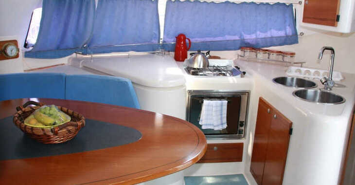 Chartern Sie katamaran in Marmaris Yacht Marina - Athena 38