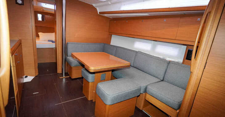 Rent a sailboat in Marmaris Yacht Marina - Dufour 390