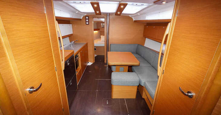 Rent a sailboat in Marmaris Yacht Marina - Dufour 390