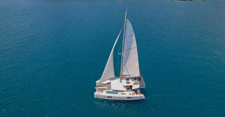 Chartern Sie katamaran in Marmaris Yacht Marina - Lagoon 42