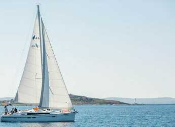 Rent a sailboat in Marina Drage - Bavaria Cruiser 46 