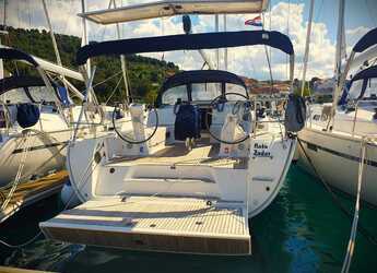 Rent a sailboat in Marina Drage - Bavaria Cruiser 46 