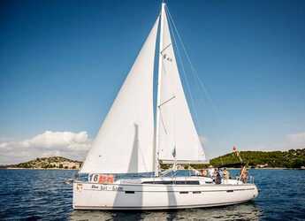 Rent a sailboat in Marina Drage - Bavaria Cruiser 46 