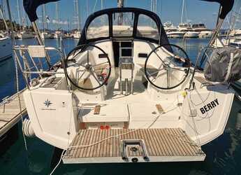Chartern Sie segelboot in Marina Drage - Sun Odyssey 349