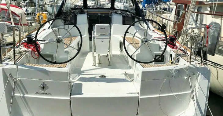 Rent a sailboat in Marina Drage - Sun Odyssey 389