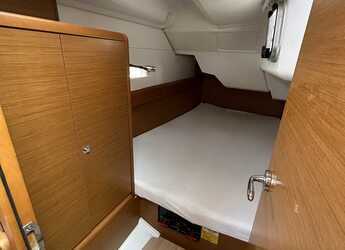 Chartern Sie segelboot in Marina Drage - Sun Odyssey 389