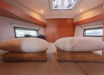 Rent a sailboat in Real Club Náutico de Palma - Bavaria C38