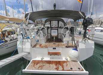 Rent a sailboat in Real Club Náutico de Palma - Bavaria C38