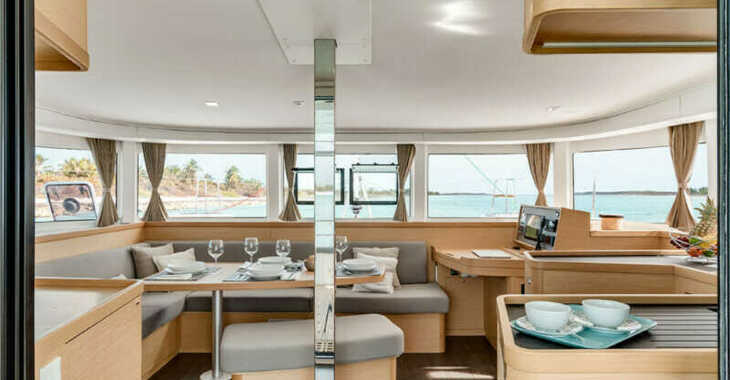 Louer catamaran à Naousa Marina - Lagoon 42 (4 Dbl / 2 singles 12)