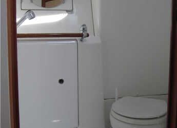 Chartern Sie segelboot in Vinišće - Oceanis 393 Clipper