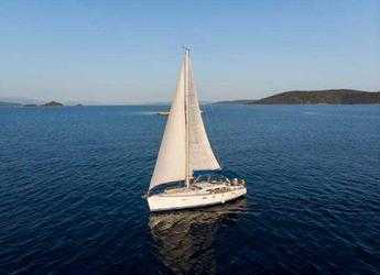 Chartern Sie segelboot in Vinišće - Oceanis 393 Clipper