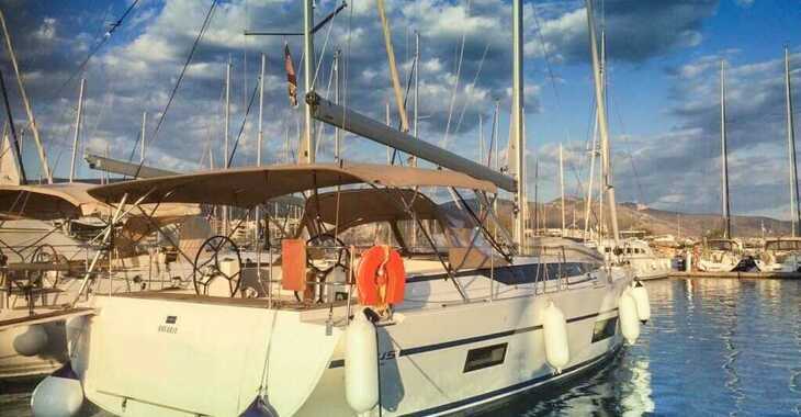 Rent a sailboat in Nikiana Marina - Bavaria C45 - 4 cab.