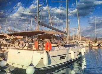 Rent a sailboat in Nikiana Marina - Bavaria C45 - 4 cab.