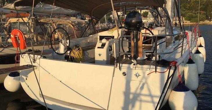 Rent a sailboat in Nikiana Marina - Sun Odyssey 490 - 4 + 1 cab.