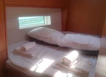 Chartern Sie segelboot in Nikiana Marina - Bavaria C50 - 5 + 1 cab.