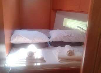 Chartern Sie segelboot in Nikiana Marina - Bavaria C50 - 5 + 1 cab.