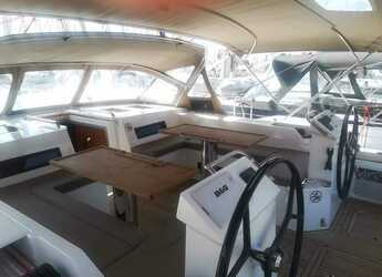 Chartern Sie segelboot in Nikiana Marina - Bavaria C50 - 5 + 1 cab.