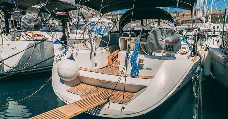Rent a sailboat in Marina Baotić - Sun Odyssey 49