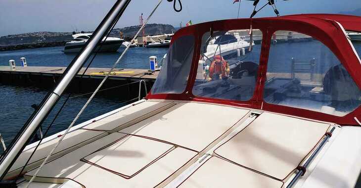Rent a sailboat in Marina di Procida - Oceanis 45