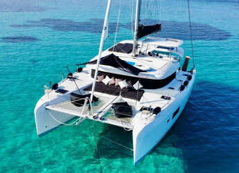 Rent a catamaran in Nidri Marine - Lagoon 42 Owner's Version 