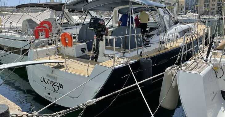 Rent a sailboat in Nidri Marine - Oceanis 60