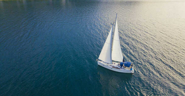 Rent a sailboat in Tucepi - Bavaria 40 Cruiser