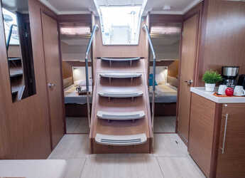 Rent a sailboat in Nidri Marine - Oceanis 51.1