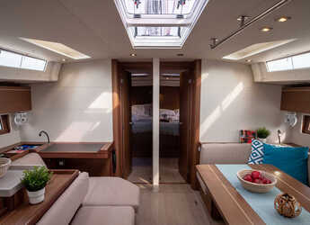 Rent a sailboat in Nidri Marine - Oceanis 51.1
