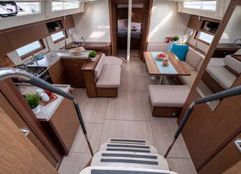 Rent a sailboat in Nidri Marine - Oceanis 51.1