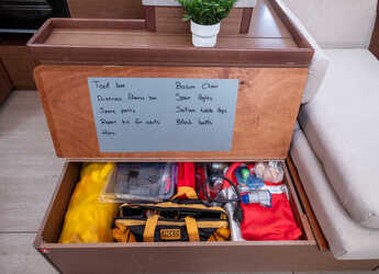 Rent a sailboat in Nidri Marine - Oceanis 51.1