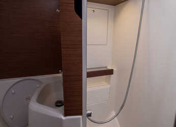 Rent a sailboat in Nidri Marine - Oceanis 51.1