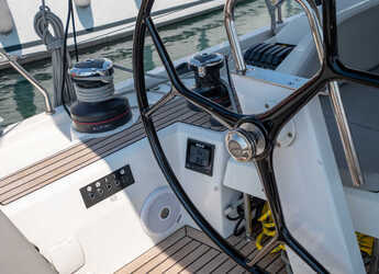 Rent a sailboat in Nidri Marine - Oceanis 51.1