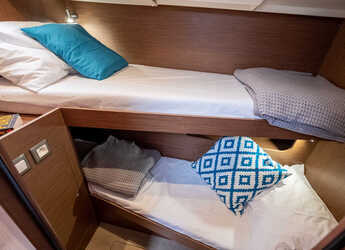 Rent a sailboat in Nidri Marine - Oceanis 51.1