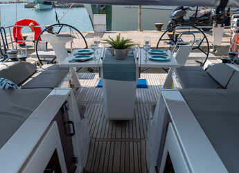 Rent a sailboat in Nidri Marine - Oceanis 51.1