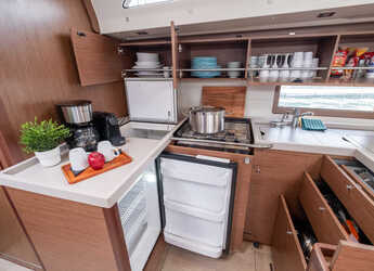 Rent a sailboat in Nidri Marine - Oceanis 51.1