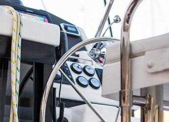 Rent a catamaran in Royal Marsh Harbour Yacht Club - Sunsail 454 (Classic)