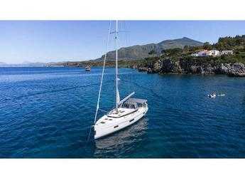 Rent a sailboat in Marina di Villa Igiea - Bavaria C50