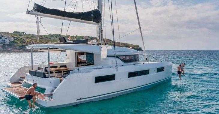 Rent a catamaran in Paros Marina - Lagoon 46 