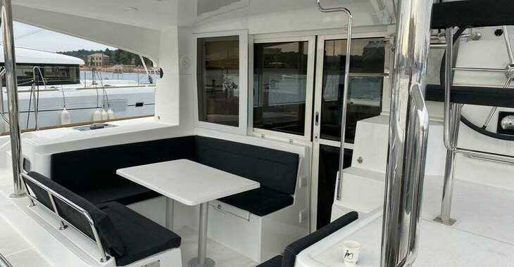 Rent a catamaran in Marina Polesana - Lagoon 39