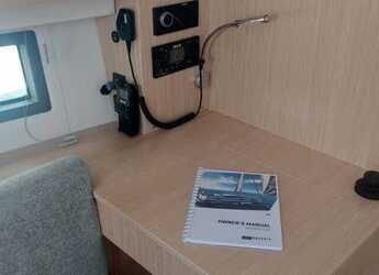 Rent a sailboat in Muelle de la lonja - Bavaria C42