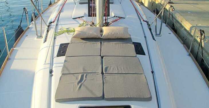 Rent a sailboat in Marina Ibiza - Sun Odyssey 439