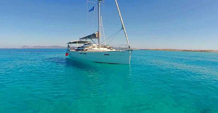 Rent a sailboat in Marina Ibiza - Sun Odyssey 439