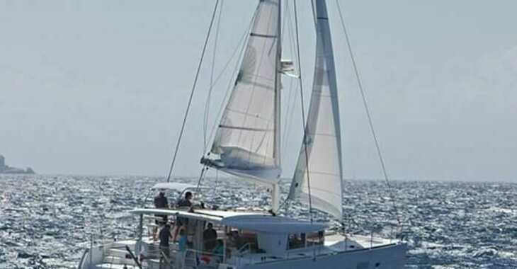 Chartern Sie katamaran in Marina Skiathos  - Lagoon 400 S2