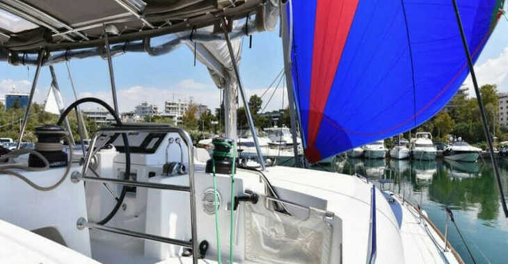 Rent a catamaran in Alimos Marina - Lagoon 450  Flybridge